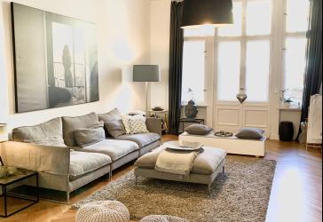 PROVISIONSFREI -Traumhafte Stuckaltbau-Wohnung am KaDeWe mit Balkon