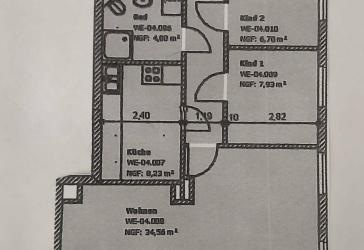 Helle 4 Zimmer Wohnung, ideal für 3 Personen.