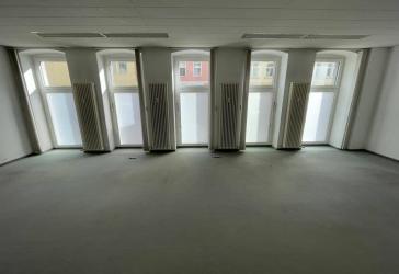 Gewerbeeinheit nahe der Innenstadt in Gera zu vermieten!