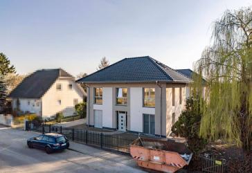 Hochwertige Neubau-Stadtvilla in ruhiger und naturnaher Lage