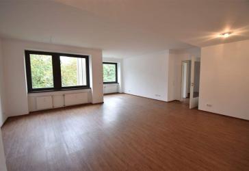 Großflächiger Wohn- Essbereich! 3-Zi-Whg mit 2 Bädern in zentraler Lage von D-Flingern