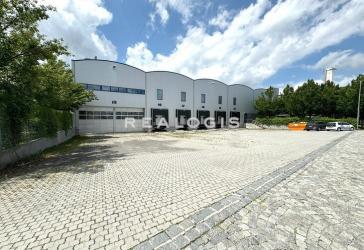 *SOFORT VERFÜGBAR* Karlsfeld, ca. 4.982 m² Hallenfläche inkl. Büro provisionsfrei zu vermieten