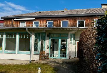 Langfristig vermietetes Praxishaus in beliebter Wohnlage sucht Kapitalanleger
