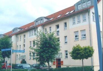 2-Raum-Wohnung im Dachgeschoss, mit Balkon, hell und freundlich