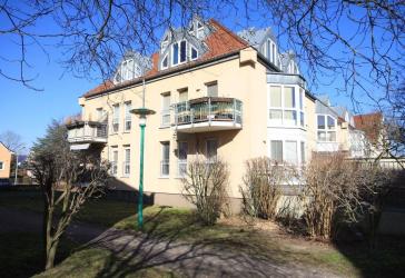 Vermietete 1-Zimmer-Erdgeschosswohnung mit Terrasse und Tiefgaragenstellplatz in ruhiger Wohnlage