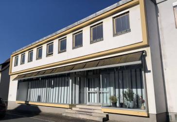 Gewerbeimmobilie mit Entwicklungspotenzial in zentraler Lage (ca. 1.786 m²) - Ausstellung, Büro, Lager, Produktion - Mischgebiet