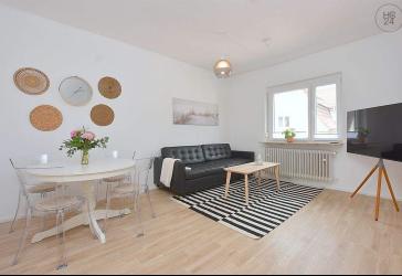 Modern möblierte 2,5-Zimmer Wohnung in Stuttgart Zuffenhausen