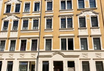 Helle 3-Raum-Wohnung mit Balkon im kernsanierten Gründerzeithaus im Lutherviertel