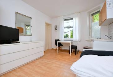 Voll möbliertes Apartment in toller Lage in Stuttgart West