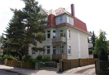 Schöne 2-Raum-Wohnung im EG mit Balkon