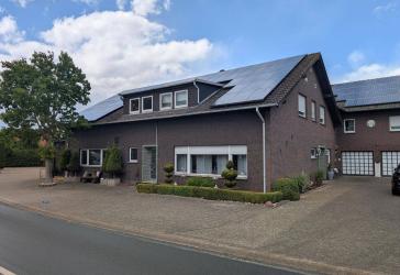 Mehrgenerationenhaus mit großer PV-Anlage