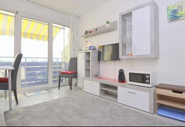 Möbliertes 1-Zimmer Apartment mit Aufzug und Tiefgaragenstellplatz in Mainz