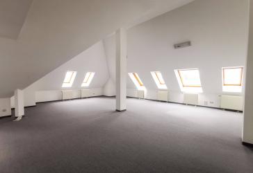 100 m² große, offene Bürofläche in toller Lage