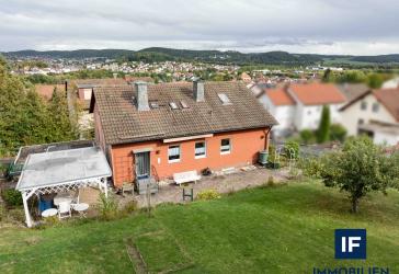 Einfamilienhaus mit Einliegerwohnung in Garitz