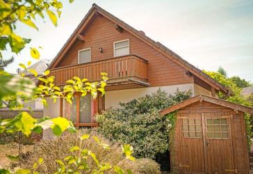 Schönes Einfamilienhaus mit herrlichem Garten