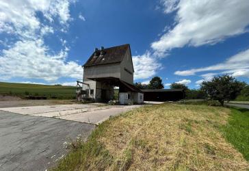 REDUZIERT - Grundstück mit Fahrzeughalle am Ortsrand von Sontra - Berneburg