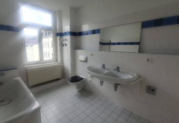 Zentrum Brühl 2 Zimmer mit großem Badezimmer