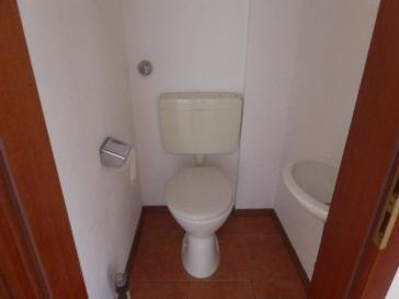 AUF 3 EBENEN MIT TERRASSE BEZUGSFREI AUßERGEWÖHNLICHE WHG. WOHNKÜCHE WANNENBAD+G-WC PARKETT REISHOLZ – 40599 Düsseldorf – Vorschaubild 5