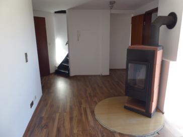 AUF 3 EBENEN MIT TERRASSE BEZUGSFREI AUßERGEWÖHNLICHE WHG. WOHNKÜCHE WANNENBAD+G-WC PARKETT REISHOLZ – 40599 Düsseldorf – Vorschaubild 6