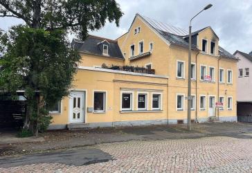 Wohn- und Geschäftshaus zum Sanieren in guter Lage von Freiberg