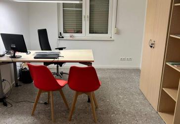 +++EINZELBÜROVERMIETUNG+++ Fünf moderne Bürozimmer mit Fußbodenheizung in guter Ausstattung!!!