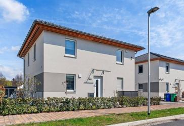 Familienfreundliche Stadtvilla in begehrter Lage - hochwertig möbliert