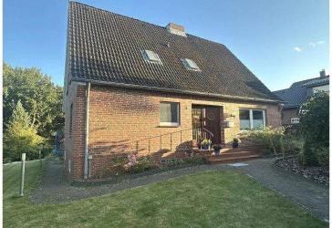 Gepflegtes Ein- bis Zweifamilienhaus in Bliedersdorf