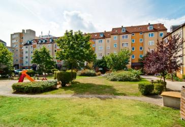 Renovierte, gemütliche 2-Zimmer-Wohnung mit Balkon ab sofort frei