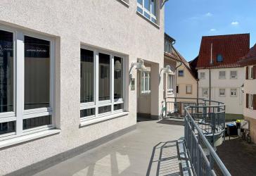 Praxis/Büro * Aufzug * Modernisierung geplant * Keller