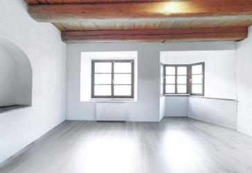 Drei Wohnungen, viele Möglichkeiten - Altstadtflair mit Investitionscharme