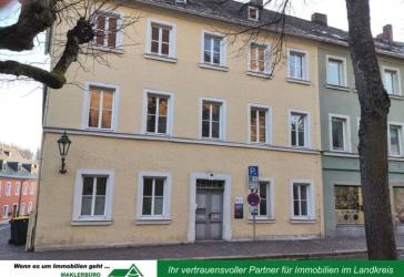 Ideal für Praxis, Kanzlei oder Büro + Wohnen