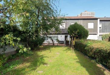 Geräumiges Familienhaus mit 6 Zimmern in Neu-Isenburg