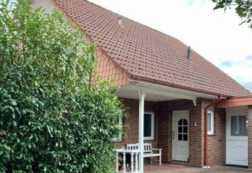 Wohnen auf einer Ebene: 'Bungalow' mit großzügiger Dachreserve
