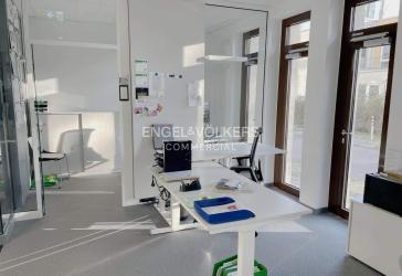 Einzigartige Gelegenheit - Büro im Neubau steht zum Verkauf
