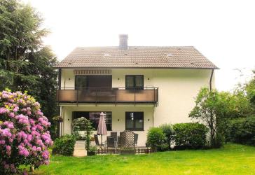 2-Familienhaus zum Top Preis!