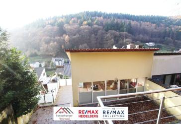 BIETERVERFAHREN: Exklusives Einfamilienhaus mit Dachterrasse, 4 Schlafzimmern und Studio-Appartement