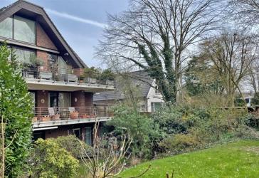 Immobilien-Richter: Elegante 3-Zimmer-Wohnung mit Traumgarten in Toplage von Düsseldorf-Ludenberg