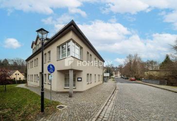 Attraktives Wohn- und Geschäftshaus mit Praxisflächen und gemütlicher 3-Zimmer-Wohneinheit
