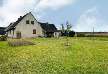 Einfamilienhaus in ruhiger Lage - Ihr neues Zuhause am Feldrand! (SY-1020-130)