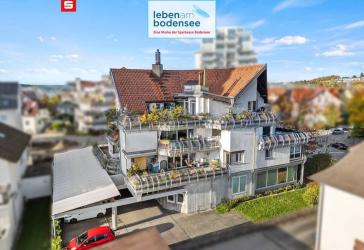 Exklusive 4-Zimmer-Wohnung mit Balkon, Terrasse & Kamin
