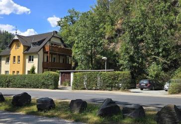 Investieren mit Weitblick - Solides Mehrfamilienhaus in idyllischer Lage von Leutenberg