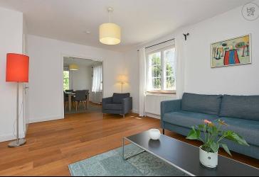 Wunderschöne Wohnung mit Balkon in toller Lage in Degerloch