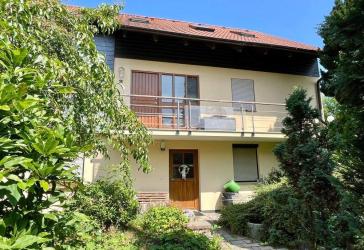 Wohnhaus mit Einliegerwohnung am Stadtrand von Gera