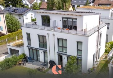 Moderne DHH mit Süd/West-Garten in ruhiger Lage
