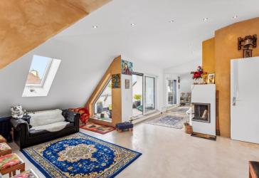 Provisionsfrei - Langfristige Kapitalanlage (Nießbrauch) - Helle Wohnung mit Loggia in ruhiger Lage