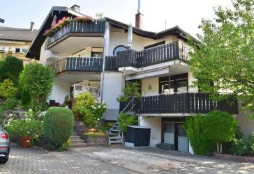 Doppelhaushälfte mit Einliegerwohnung und Panoramablick in Bernbach, Kurort Bad Herrenalb