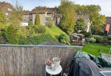 Kleines, feines Mehrfamilienhaus in Kupferdreh, mit leerer Wohnung zur Selbstnutzung!!!