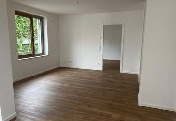 ERSTBEZUG! LETZES HAUS! Schön geschnittene Wohnung im 3.OG mit 2 Bädern und Loggia