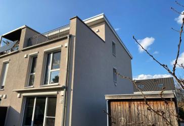 Neuwertige Doppelhaushälfte mit wunderschöner Aussicht