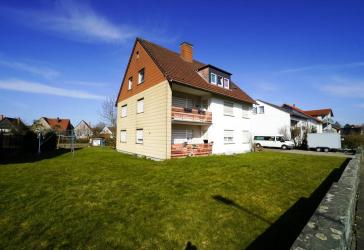 3-Parteienhaus in Horn-Bad Meinberg, zwei Wohnungen vermietet, eine leerstehend